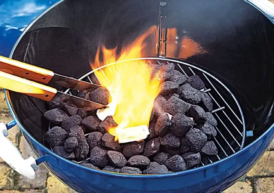 The Art of Charcoal Grilling: Techniques Every BBQ Enthusiast Should Master